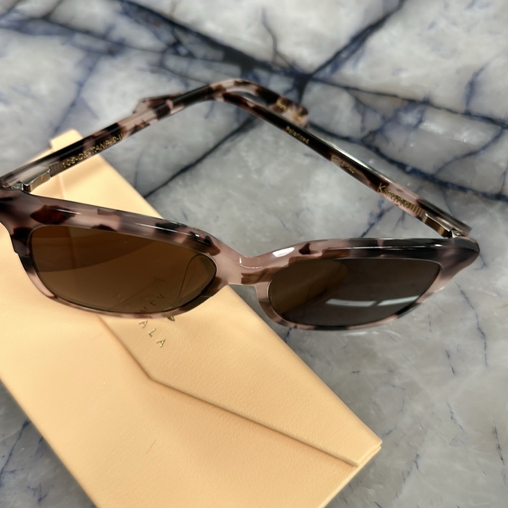 Mohala Keana sunglasses with case (Hawaiian brand) - Picture 6 of 7